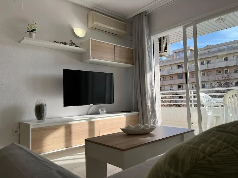Center-Pool-Relax-2Bed-Portaventura-Aa9 Apartment Salou Spain